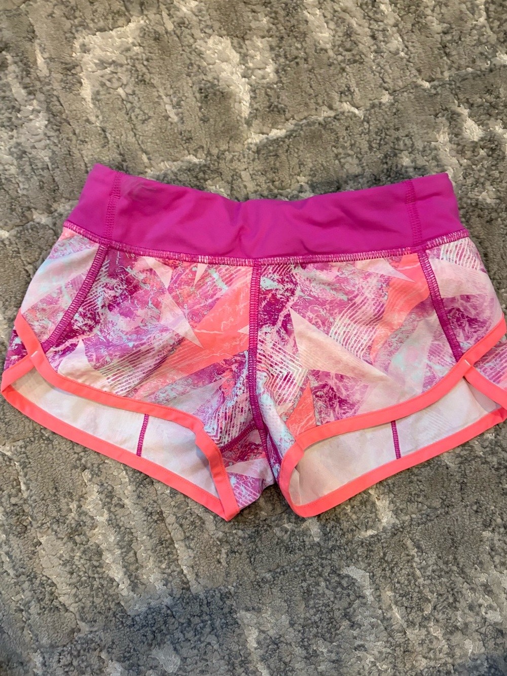 Ivivva Women's Pink & Coral Geo Athletic Shorts